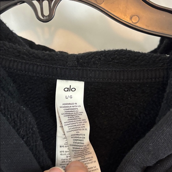 EUC ALO Yoga szL Women's Classic Black Accolade Hoodie Sweatshirt… - Picture 4 of 5